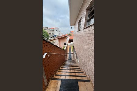 Casa à venda com 375m², 3 quartos e 8 vagasEscada