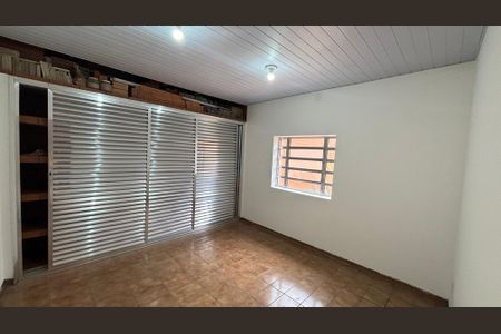 Casa à venda com 375m², 3 quartos e 8 vagasDeposito