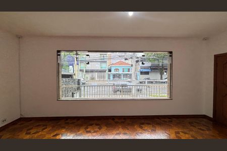 Casa à venda com 375m², 3 quartos e 8 vagasSala