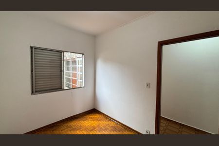 Casa à venda com 375m², 3 quartos e 8 vagasQuarto 2