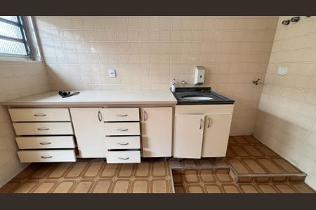 Casa à venda com 375m², 3 quartos e 8 vagasÁrea de Serviço