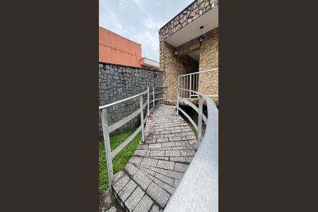 Casa à venda com 375m², 3 quartos e 8 vagasEntrada