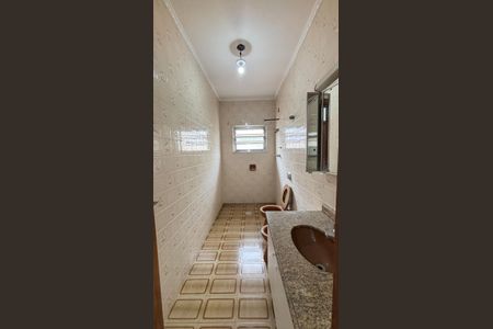 Casa à venda com 375m², 3 quartos e 8 vagasBanheiro