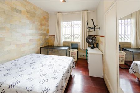 Casa à venda com 249m², 3 quartos e 3 vagasQuarto 2