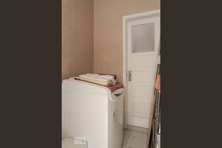 Apartamento para alugar com 210m², 3 quartos e 2 vagas Apartamento para alugar com 210m², 3 quartos e 2 vagasÁrea de Serviço