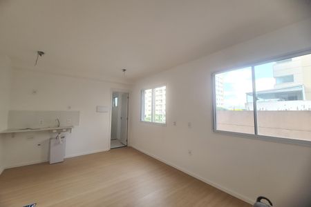 Sala/Cozinha de kitnet/studio para alugar com 1 quarto, 19m² em Vila Ema, São Paulo