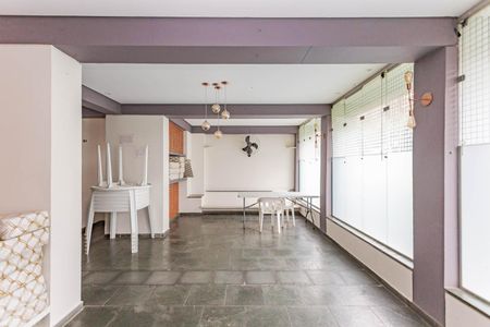 Apartamento à venda com 60m², 2 quartos e 1 vagaÁrea comum - Salão de festas