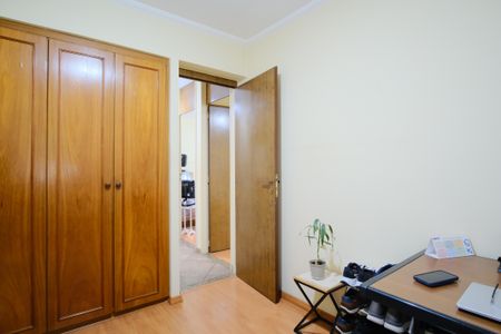 Apartamento à venda com 78m², 4 quartos e 2 vagasQuarto 2