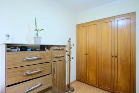 Apartamento à venda com 78m², 4 quartos e 2 vagasQuarto 2