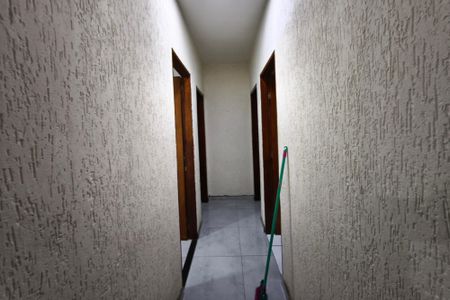 Casa à venda com 250m², 3 quartos e 3 vagasCorredor 