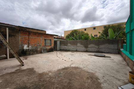 Casa à venda com 250m², 3 quartos e 3 vagasQuintal