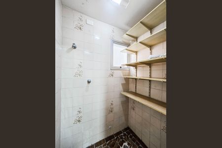 Apartamento para alugar com 102m², 2 quartos e 1 vaga Apartamento para alugar com 102m², 2 quartos e 1 vagaBanheiro de Serviço