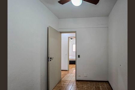 Apartamento para alugar com 102m², 2 quartos e 1 vaga Apartamento para alugar com 102m², 2 quartos e 1 vagaQuarto de Serviço