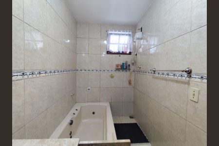 Casa à venda com 2 quartos, 204m² em Penha Circular, Rio de Janeiro