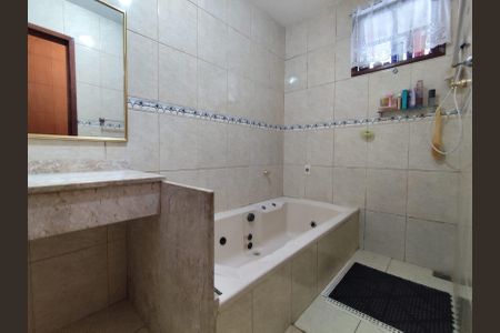 Casa à venda com 2 quartos, 204m² em Penha Circular, Rio de Janeiro