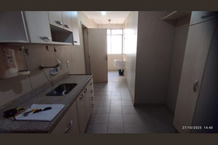 Apartamento à venda com 76m², 1 quarto e 1 vaga