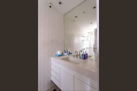 Apartamento à venda com 3 quartos, 179m² em Moema, São Paulo