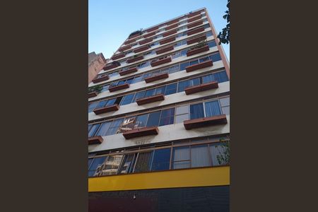 Apartamento à venda com 65m², 1 quarto e sem vaga Apartamento à venda com 65m², 1 quarto e sem vagaFachada