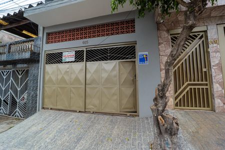 Casa para alugar com 38m², 2 quartos e sem vagaFachada