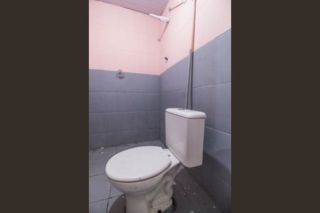 Banheiro de casa para alugar com 1 quarto, 55m² em Jardim Julio, Barueri