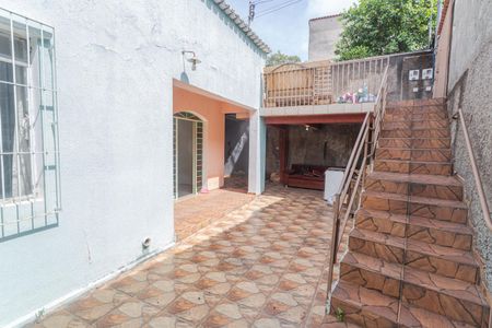 Casa para alugar com 300m², 5 quartos e 2 vagas Casa para alugar com 300m², 5 quartos e 2 vagasEntrada