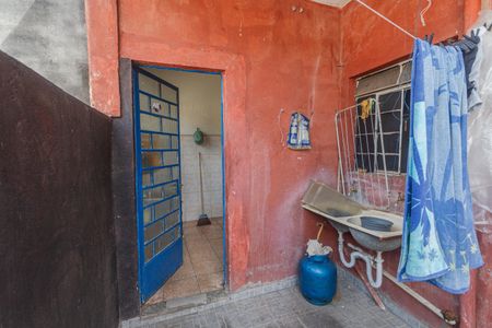 Casa para alugar com 300m², 5 quartos e 2 vagas Casa para alugar com 300m², 5 quartos e 2 vagasÁrea de Serviço/Entrada da Casa 2