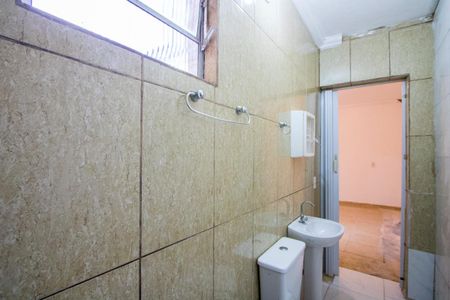 Banheiro Social de casa para alugar com 1 quarto, 35m² em Jardim Araguaia, Mauá