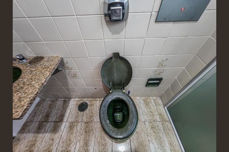 Apartamento para alugar com 90m², 2 quartos e sem vaga Apartamento para alugar com 90m², 2 quartos e sem vagaBanheiro