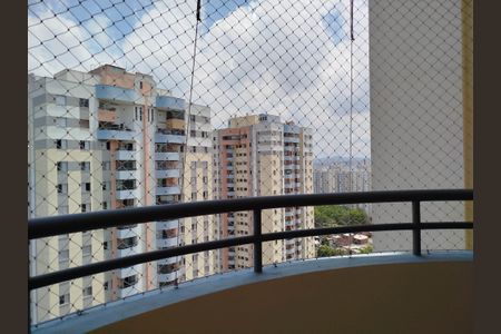 Apartamento para alugar com 67m², 2 quartos e 1 vaga Apartamento para alugar com 67m², 2 quartos e 1 vagaVaranda