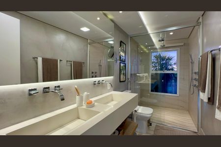 Apartamento à venda com 350m², 2 quartos e 4 vagas Apartamento à venda com 350m², 2 quartos e 4 vagasBanheiro da sala de tv