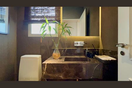 Apartamento à venda com 350m², 2 quartos e 4 vagas Apartamento à venda com 350m², 2 quartos e 4 vagasLavabo