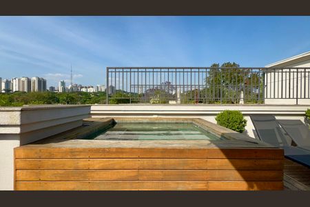 Apartamento à venda com 350m², 2 quartos e 4 vagas Apartamento à venda com 350m², 2 quartos e 4 vagasPiscina