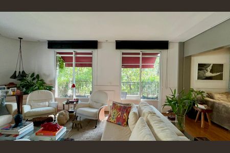 Varanda de apartamento à venda com 2 quartos, 350m² em Alto de Pinheiros, São Paulo