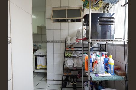 Apartamento para alugar com 73m², 2 quartos e 1 vagaÁrea de Serviço