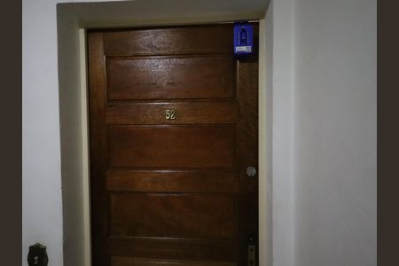 Apartamento para alugar com 73m², 2 quartos e 1 vagaLockbox