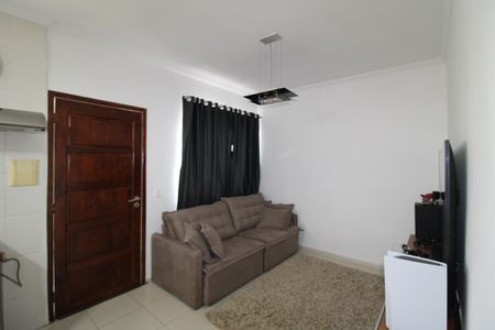 Casa para alugar com 155m², 2 quartos e 2 vagasSala / Cozinha