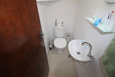 Casa para alugar com 155m², 2 quartos e 2 vagasBanheiro