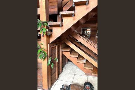 Casa à venda com 490m², 5 quartos e 3 vagas