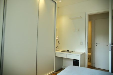 Apartamento à venda com 93m², 2 quartos e 2 vagasQuarto 2 