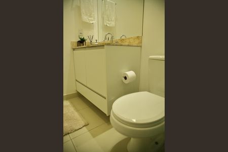 Apartamento à venda com 93m², 2 quartos e 2 vagasBanheiro Social 