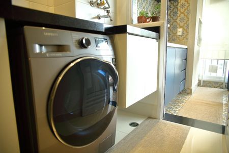 Apartamento à venda com 93m², 2 quartos e 2 vagasÁrea de Serviço