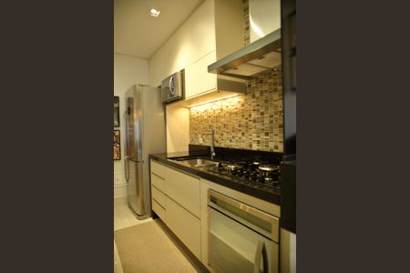 Apartamento à venda com 93m², 2 quartos e 2 vagasCozinha 