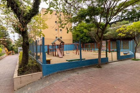 Apartamento à venda com 77m², 2 quartos e sem vagaÁrea Comum - Playground