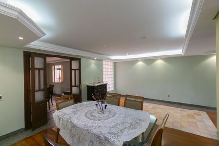 Casa à venda com 4 quartos, 470m² em Itapoã, Belo Horizonte