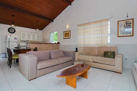 Casa à venda com 95m², 2 quartos e sem vaga