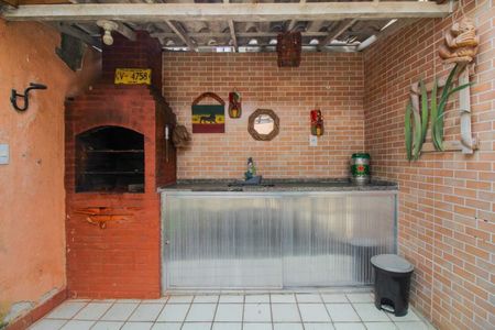 Casa à venda com 95m², 2 quartos e sem vaga