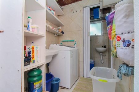 Casa à venda com 95m², 2 quartos e sem vaga