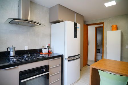 Casa para alugar com 280m², 4 quartos e 3 vagasCozinha