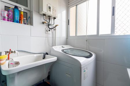 Apartamento à venda com 60m², 3 quartos e 1 vagaÁrea de Serviço