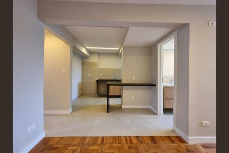Apartamento à venda com 68m², 2 quartos e 1 vagaFoto 06